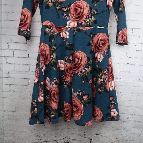 CHARLOTTE RUSSE GREEN 3/4 SLEEVE ROUND NECK MIDI DRESS PINK FLORAL SIZE MEDIUM - Picture 6 of 6
